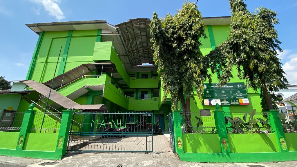 MA Nurul Ummah Building